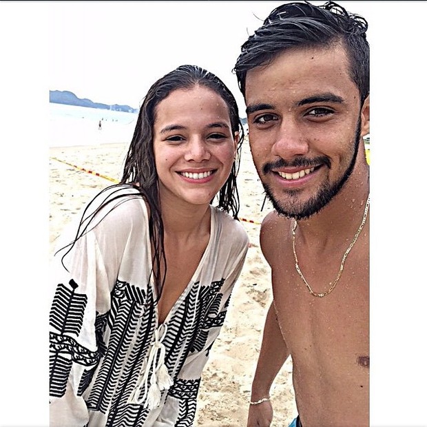 Bruna MArquezine com fã (Foto: Reprodução/Instagram)