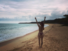 Pitty posa de biquíni em praia paradisíaca: 'Liberdade'