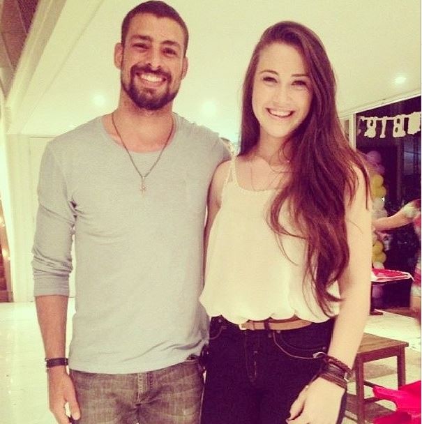 Cauã Reymond com Gleicy Massafera, sobrinha de Grazi (Foto: Reprodução/ Instagram)