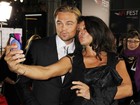 Leonardo DiCaprio é tietado por mulher de diretor em première