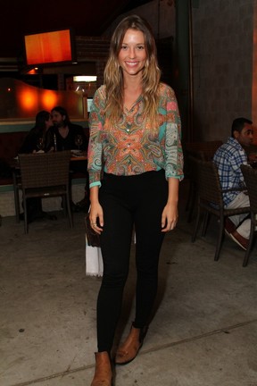 Juliana Didone em restaurante na Zona Oeste do Rio (Foto: Anderson Borde/ Ag. News)