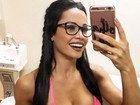Fernanda D'avila mostra barriga trincada e corpo perfeito na web