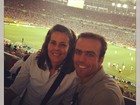Roger Flores leva a mãe a jogo de futebol: 'Mamãe no Maracanã'