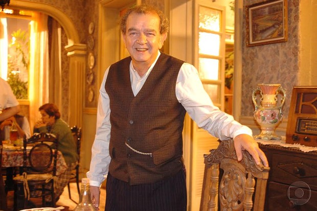 Umberto Magnani em Alma Gêmea (Foto: Globo)