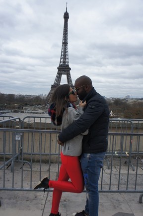 Rafael Zulu e a namorada em Paris (Foto: Arquivo pessoal)