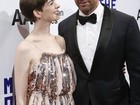 Anne Hathaway vai a homenagem a Hugh Jackman em Nova York