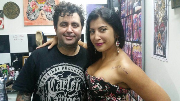 Priscila Pires e o marido  (Foto: Divulgação)