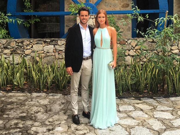 Marina Ruy Barbosa com o noivo, Xandinho Negrão (Foto: Instagram/ Reprodução)