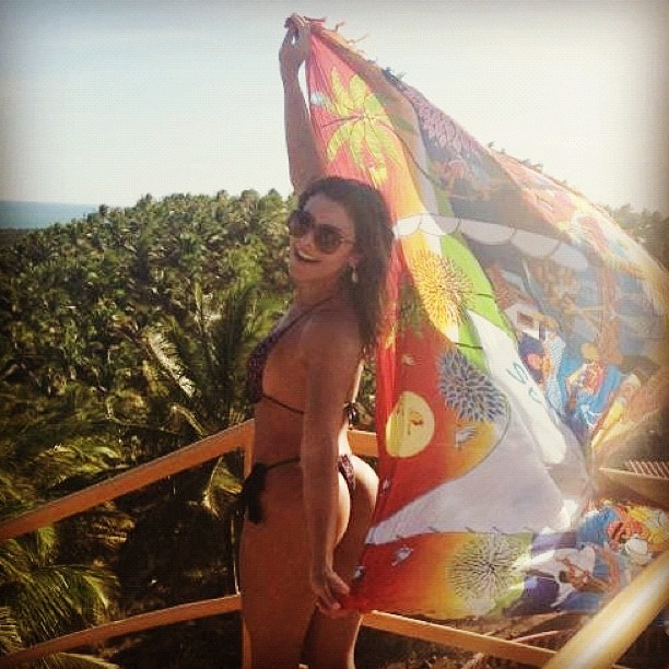 Babi Rossi em praia em Maceió (Foto: Instagram/ Reprodução)