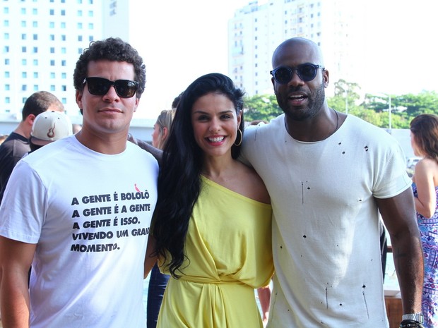 Thiago Martins, Paloma Bernardi e Rafael Zulu em festa na Zona Oeste do Rio (Foto: Anderson Borde/ Ag. News)