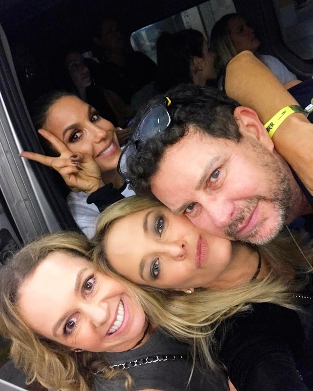 Ivete Sangalo com Dito, Ticiane Pinheiro e Deborah Quintela na chegada ao show de Justin Bieber (Foto: Reprodução / Instagram)