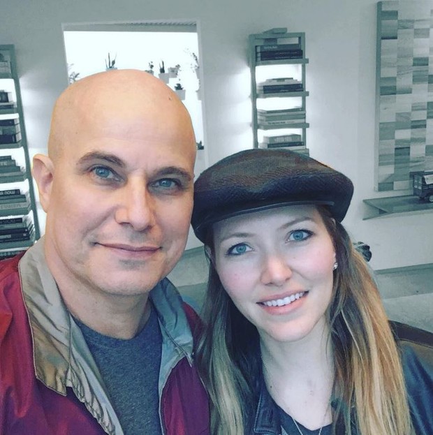 Edson Celulari e a namorada, Karin Roepke (Foto: Reprodução/Instagram)