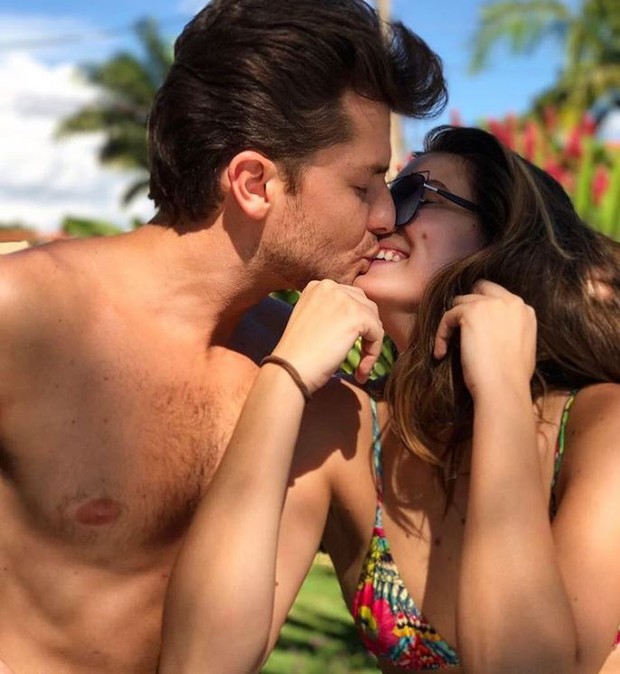 Klebber Toledo e Camila Queiroz (Foto: Reprodução / Instagram)
