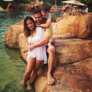 Henri Castelli e namorada, Juliana Despirito (Foto: Instagram / Reprodução)