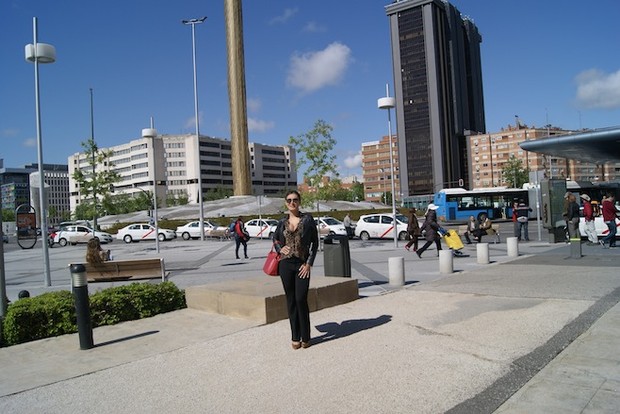 Andressa Urach em Madri (Foto: Divulgação / Plaza Castilla (Madrid) )