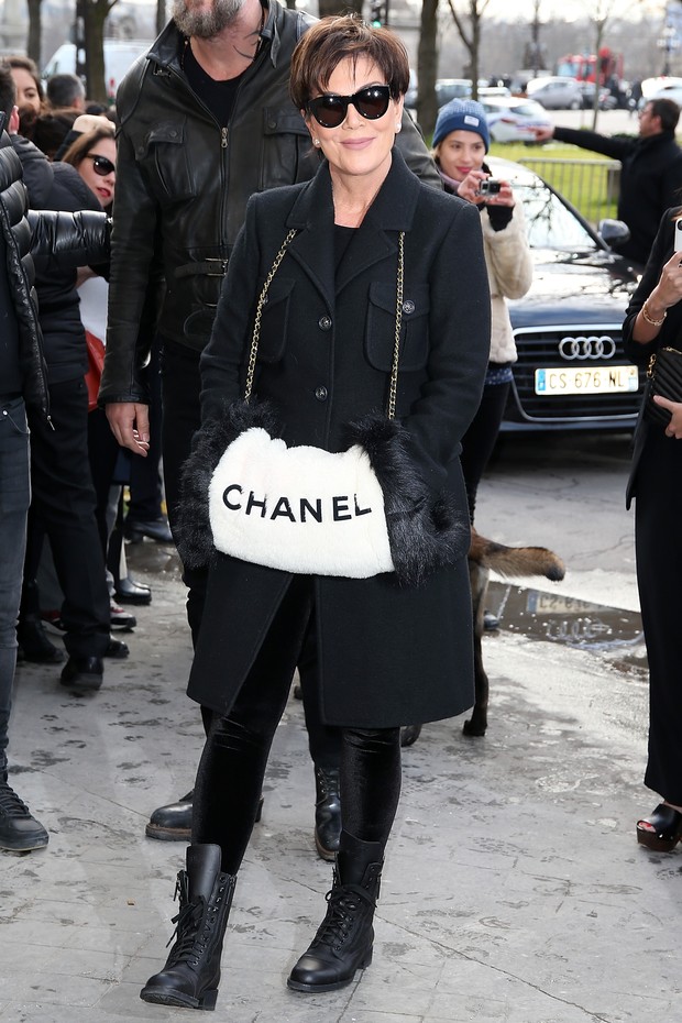 Paris Autumn-Winter 2016 - Chanel - Kris Jenner (Foto: Agência Getty Images)