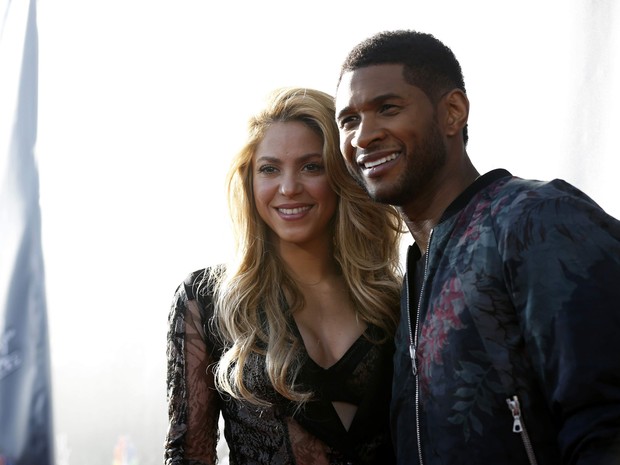 Shakira e Usher em evento em Los Angeles, nos Estados Unidos (Foto: Mario Anzuoni/ Reuters)