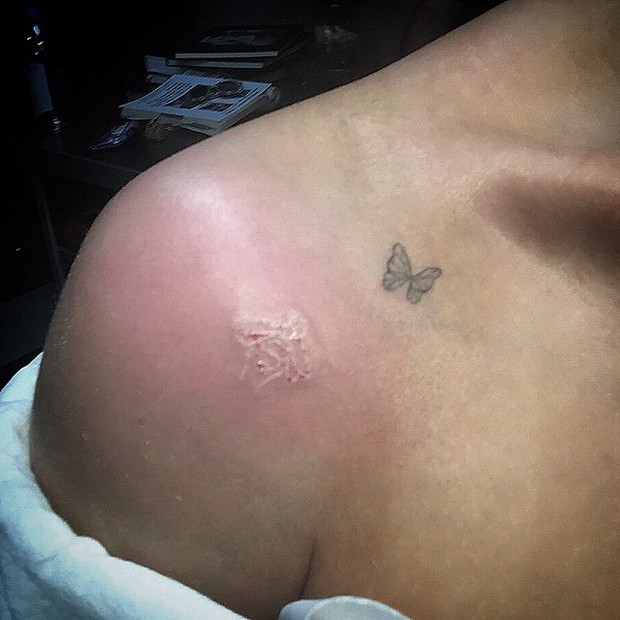 Kelly Osbourne exibe nova tatuagem (Foto: Instagram/ Reprodução)