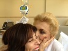 Glória Pires visita Hebe Camargo em hospital em São Paulo