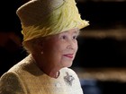 Rainha Elizabeth II visita set e conhece atores de 'Game of thrones'