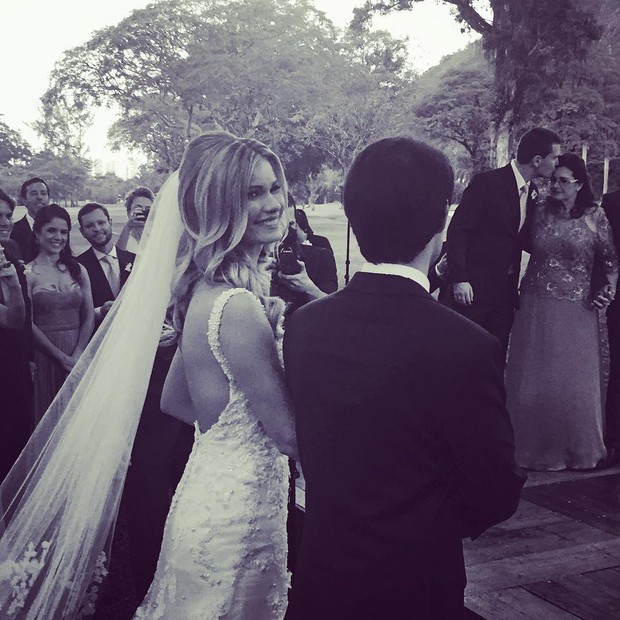 Karen Junqueira se casa com Rodrigo Medina (Foto: Instagram / Reprodução)