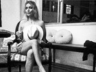 Luiza Possi posa sexy e levanta suspeita sobre topless em clique
