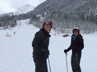 Thais Fersoza e Michel Teló esquiam na Suíça: 'Coisa mais linda esse lugar'