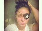 Alinne Rosa usa tapa-olho e faz campanha: 'Diga não à pirataria'