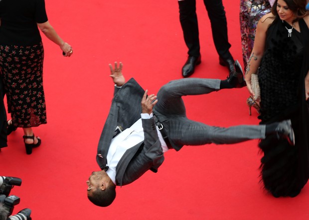 Brahim Zaibat na première de Foxcatcher, no Festival de Cannes (Foto: AFP)