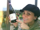 Giovanna Antonelli encontra garrafa de vinho com seu sobrenome
