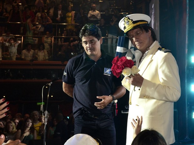 Roberto Carlos se apresenta no navio Costa Pacífica (Foto: Roberto Teixeira/ EGO)