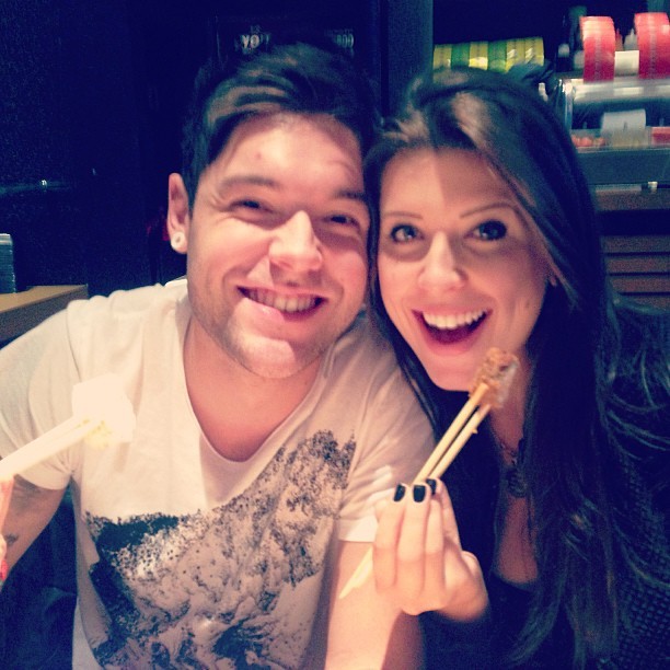 Nasser e Andressa terminam o domingo em restaurante japonês (Foto: Reprodução/Instagram)