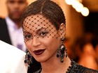 Analista corporal diz que Beyoncé concordou com agressão a Jay-Z