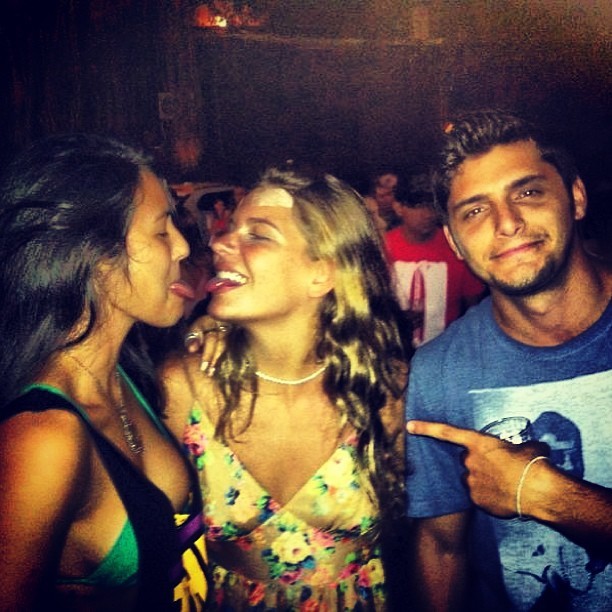 Yanna, Mariana e Bruno (Foto: Reprodução/Instagram)