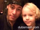 Neymar canta música dos Minions em vídeo engraçado com o filho