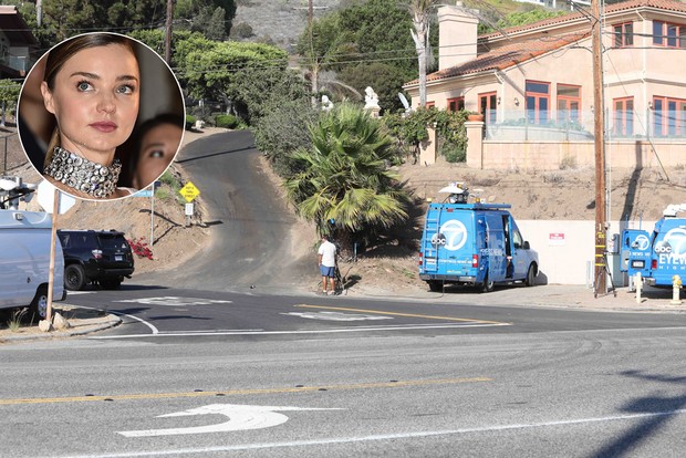 Homem invade casa da top Miranda Kerr nos EUA e é baleado por segurança da modelo (Foto: AKM)