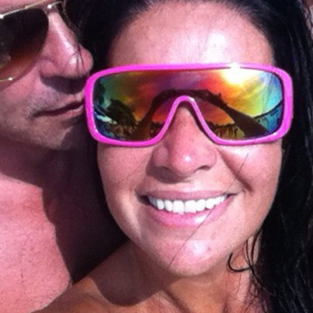 Solange Gomes posta foto com o namorado (Foto: Instagram / Reprodução)