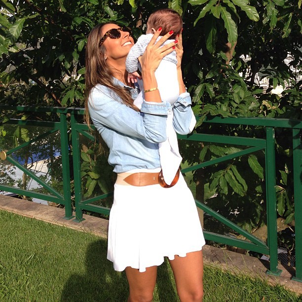 Flávia Sampaio com o filho (Foto: Instagram / Reprodução)