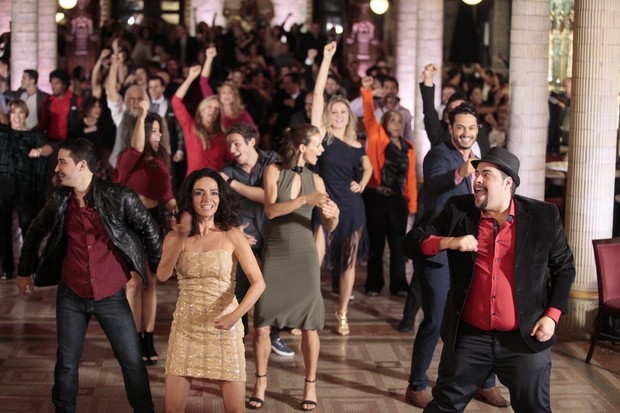Dança do famosos (Foto: Isac Luz / EGO)