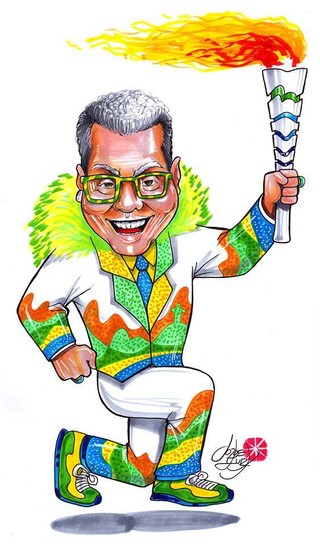 Milton Cunha com o look que usará na passagem da tocha olímpica (Foto: Arquivo pessoal)