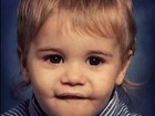 Justin Bieber revira o baú e posta foto de quando era criança 