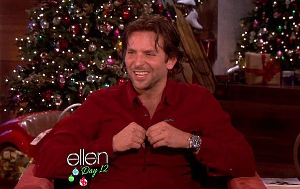 Bradley Cooper revela que tem cinco seios no programa de Ellen DeGeneres (Foto: Reprodução)