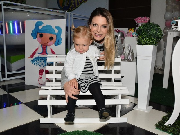 Sheila Mello com a filha Brenda (Foto: Thiago Duran e ou Caio Duran/AgNews)