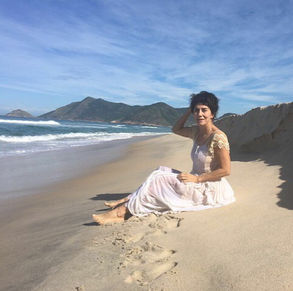 Maitê Proença posou para foto de bastidores e postou no Instagram (Foto: reprodução / Instagram)