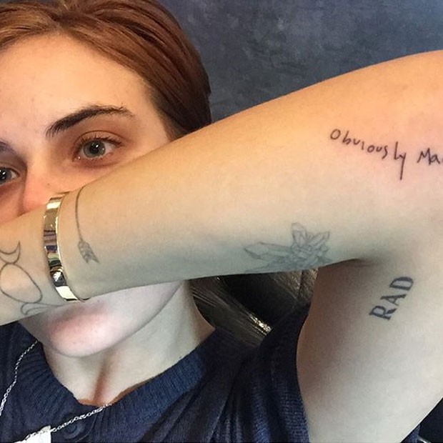 Tallulah Willis exibe tattoos (Foto: Instagram/ Reprodução)
