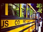 Cássio Reis publica foto em ônibus escolar de Nova York