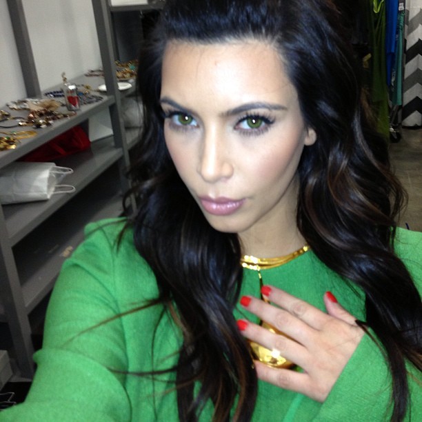 Kim Kardashian com lente (Foto: reprodução/Instagram)