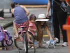 Fernanda Pontes curte dia de passeio com a filha