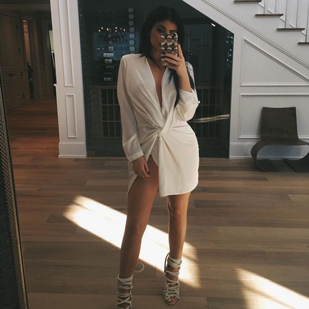 Kylie Jenner usa vestido sexy e exibe o look em rede social (Foto: Instagram/ Reprodução)