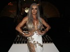 Juju Salimeni vai de egípcia sexy em festa em São Paulo